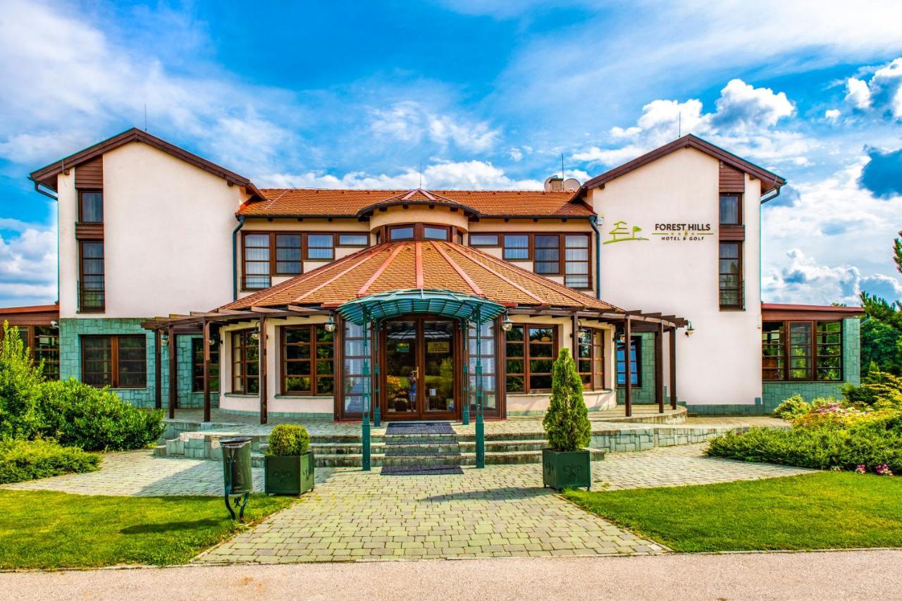 Hotel Forest Hills Zirc Extérieur photo