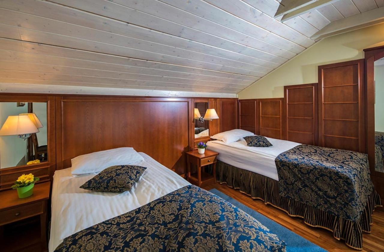 Hotel Forest Hills Zirc Extérieur photo