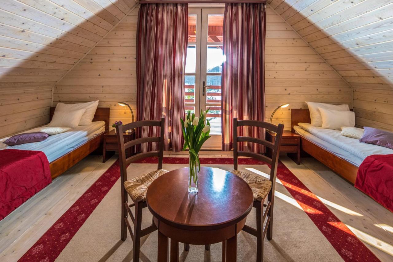 Hotel Forest Hills Zirc Extérieur photo
