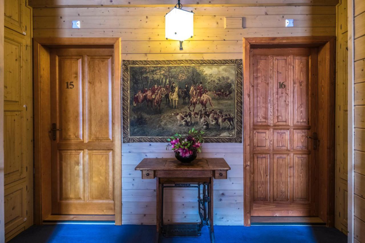 Hotel Forest Hills Zirc Extérieur photo