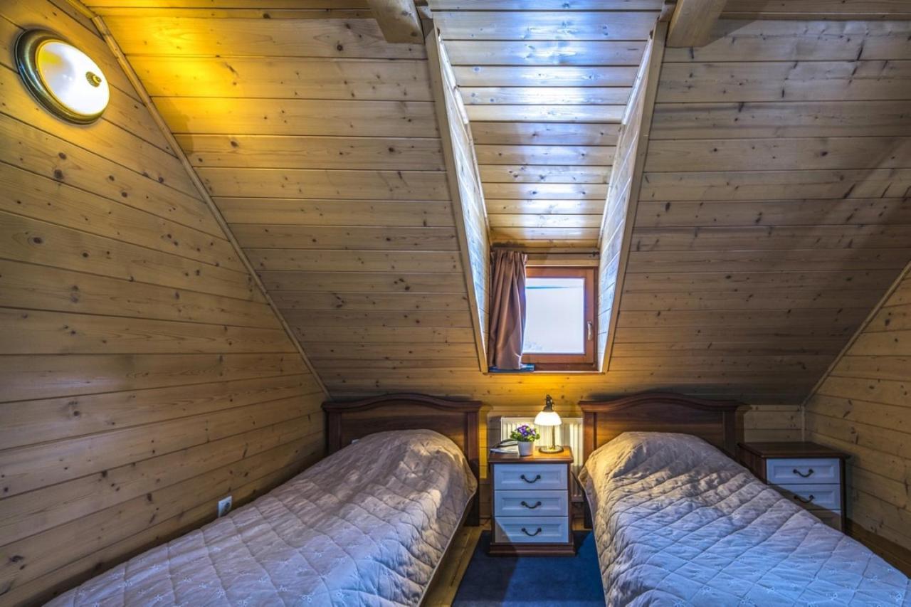 Hotel Forest Hills Zirc Extérieur photo