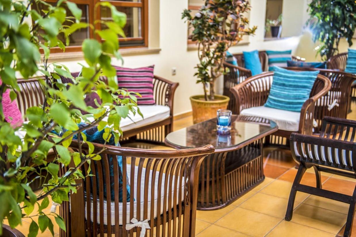 Hotel Forest Hills Zirc Extérieur photo